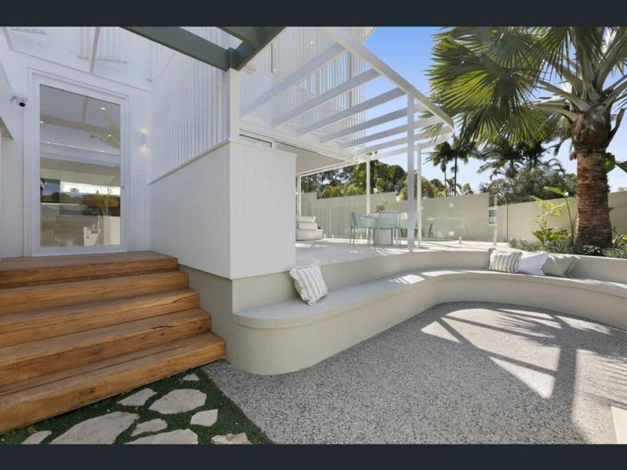 Luxury Mermaid Waters Holiday home Gold Coast
