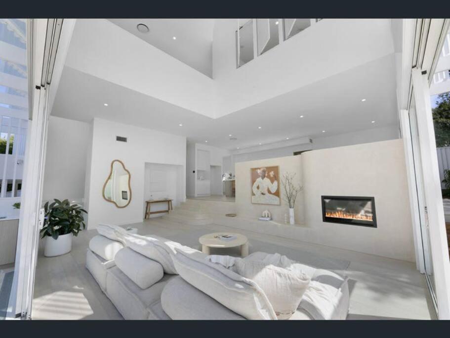 Luxury Mermaid Waters Holiday home
